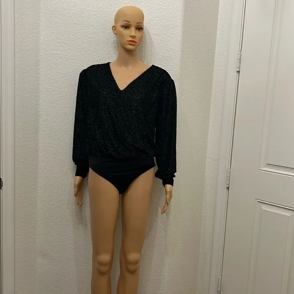 Express Bodysuit Women’s Small Black Sparkle V Neck Long Sleeve Snap Bottom New